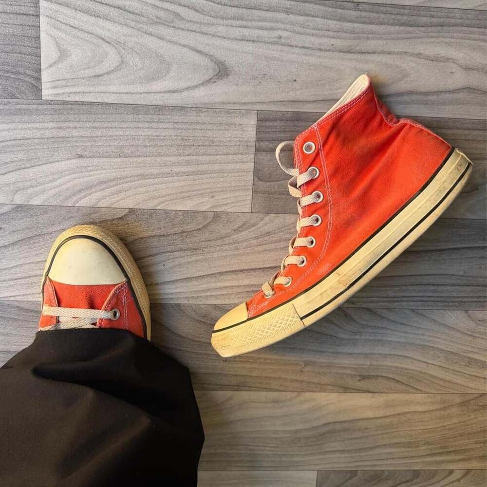 Converse Chuck Taylor All Star High Top Size 10 Red Canvas Sneakers